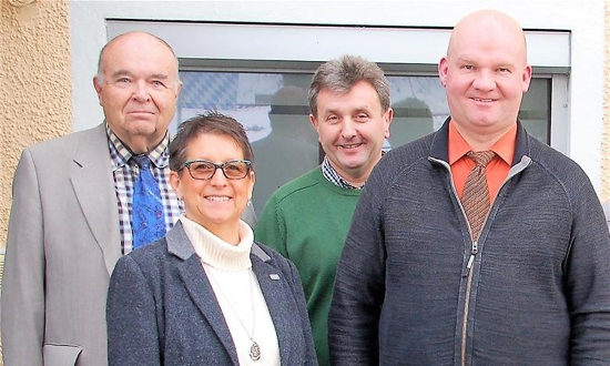assets/CGB-Inhalte/FotoDatenbank/Menschen/cgb regensburg 2019klein.jpg